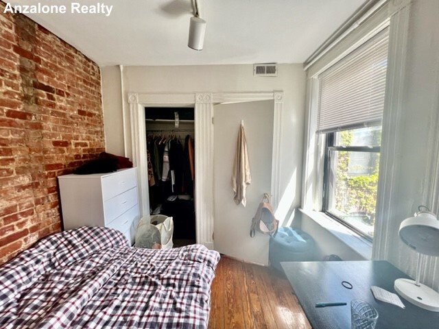 24 Stillman St, North End