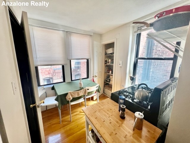 24 Stillman St, North End