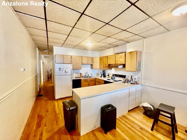 488 Commercial St, North End