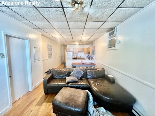 488 Commercial St, North End