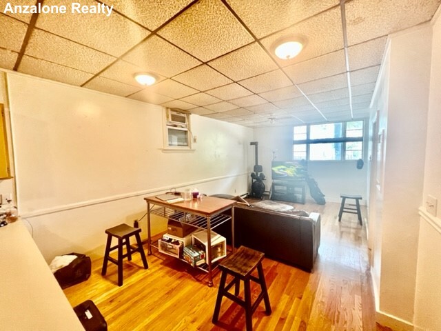 488 Commercial St, North End