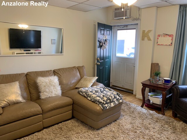 336 North St, North End