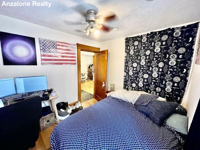 300 North St, North End