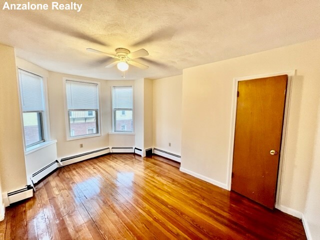 160 Endicott St, North End