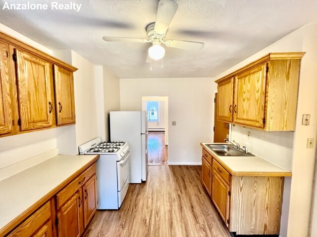 160 Endicott St, North End