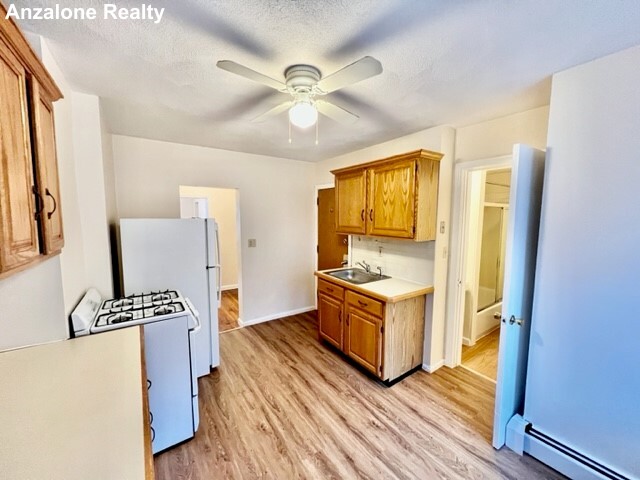 160 Endicott St, North End