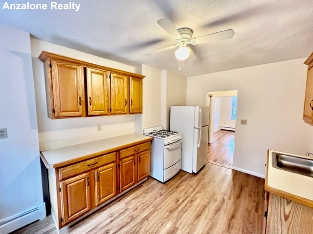 160 Endicott St, North End