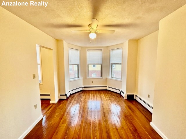 160 Endicott St, North End