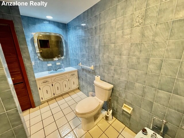 110 Salem St, North End