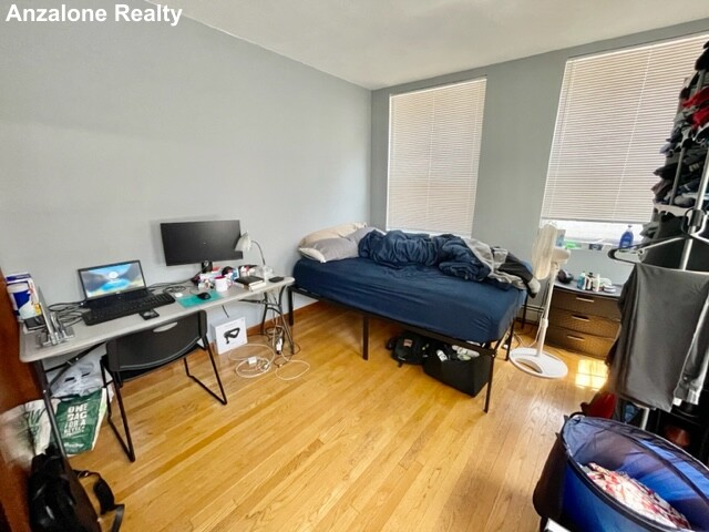 110 Salem St, North End