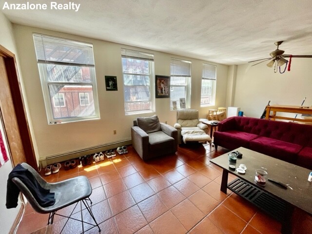 110 Salem St, North End