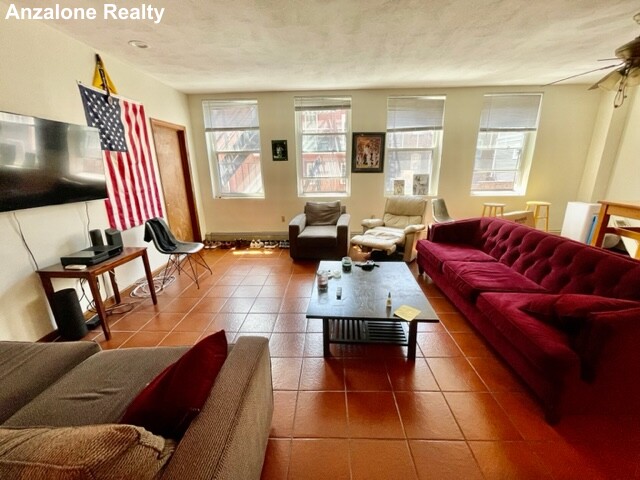 110 Salem St, North End