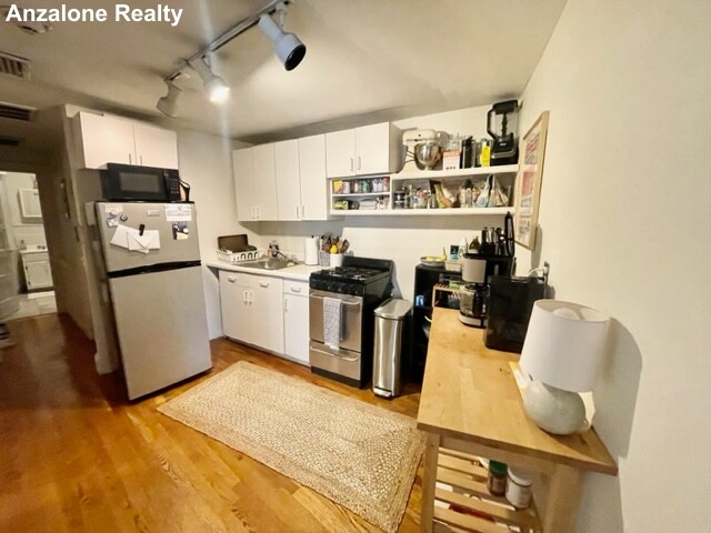 44 Clark St, North End