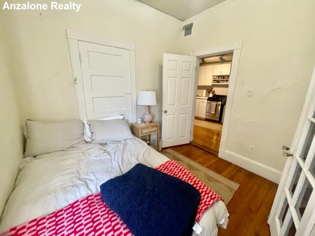 44 Clark St, North End