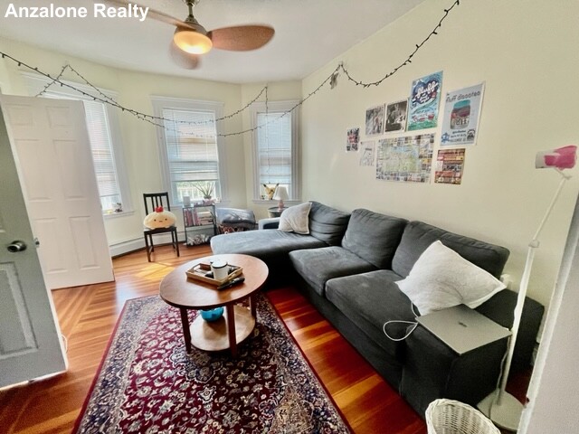 39 Illinois Ave, East Somerville