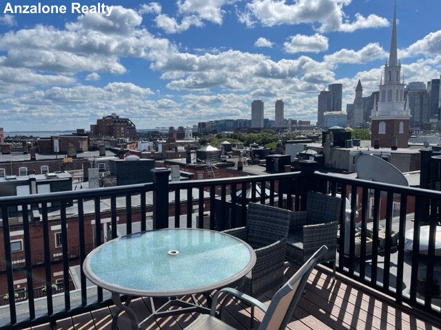 57 Charter St, North End