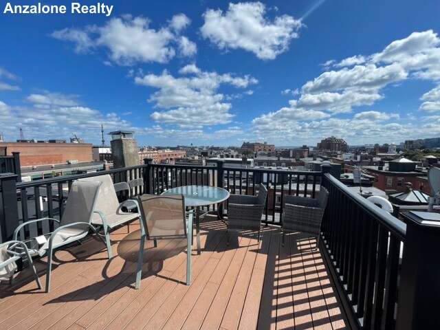 57 Charter St, North End