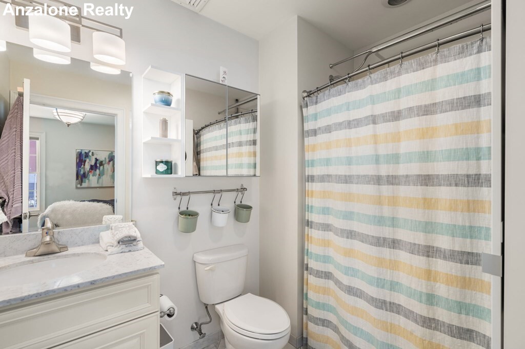 463 Rutherford Ave, Charlestown