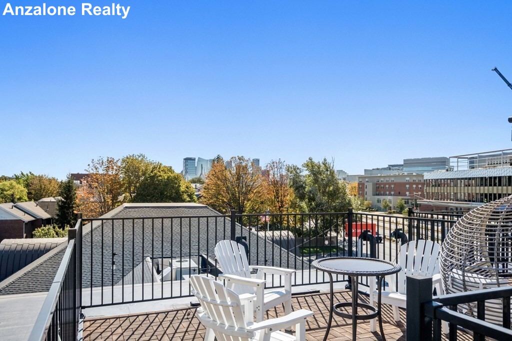 463 Rutherford Ave, Charlestown