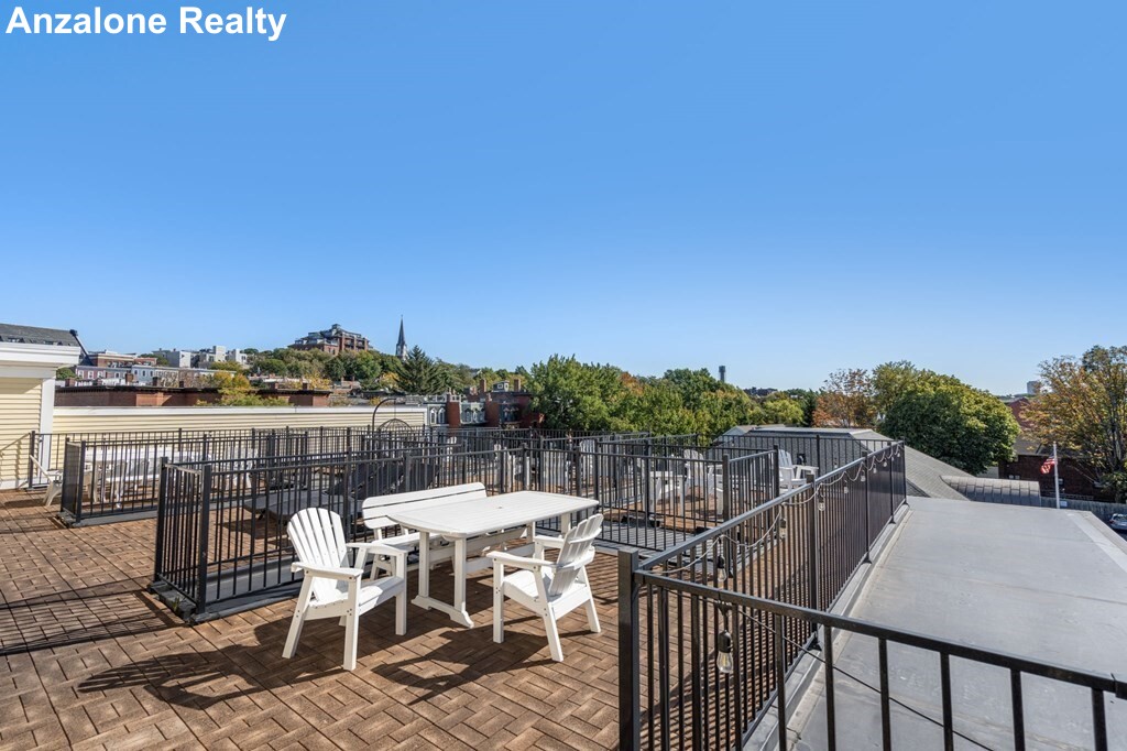 463 Rutherford Ave, Charlestown