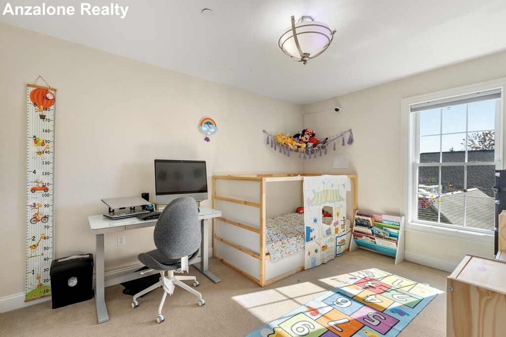 463 Rutherford Ave, Charlestown