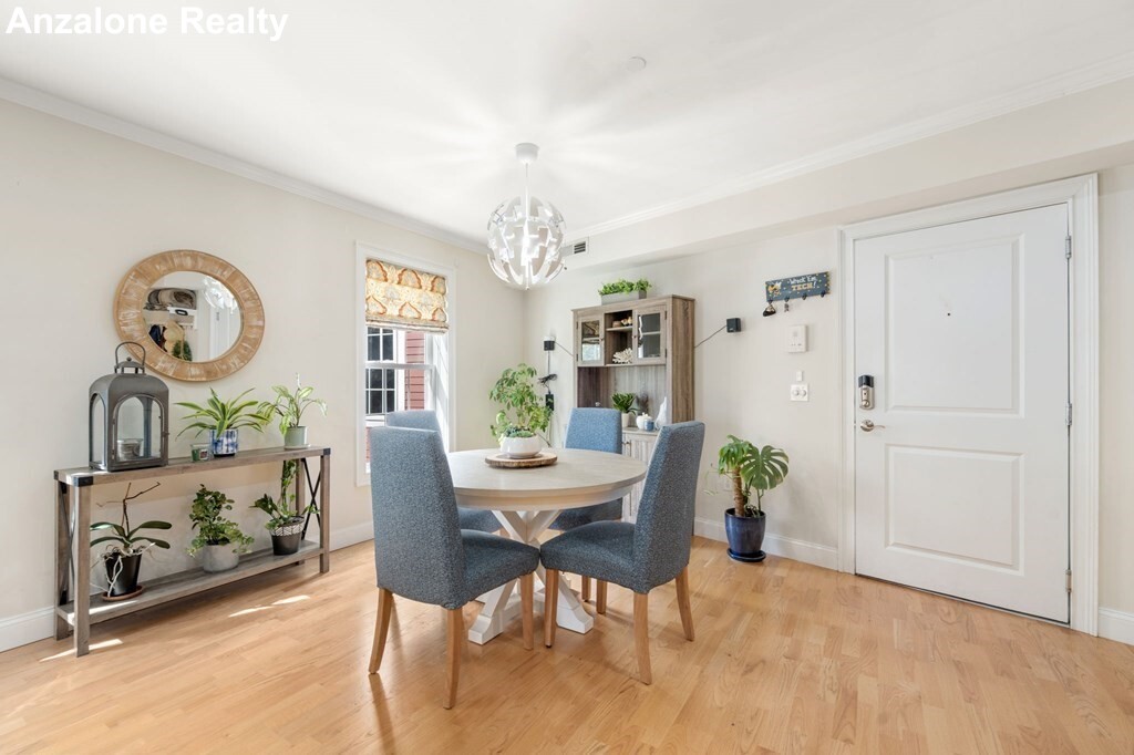 463 Rutherford Ave, Charlestown