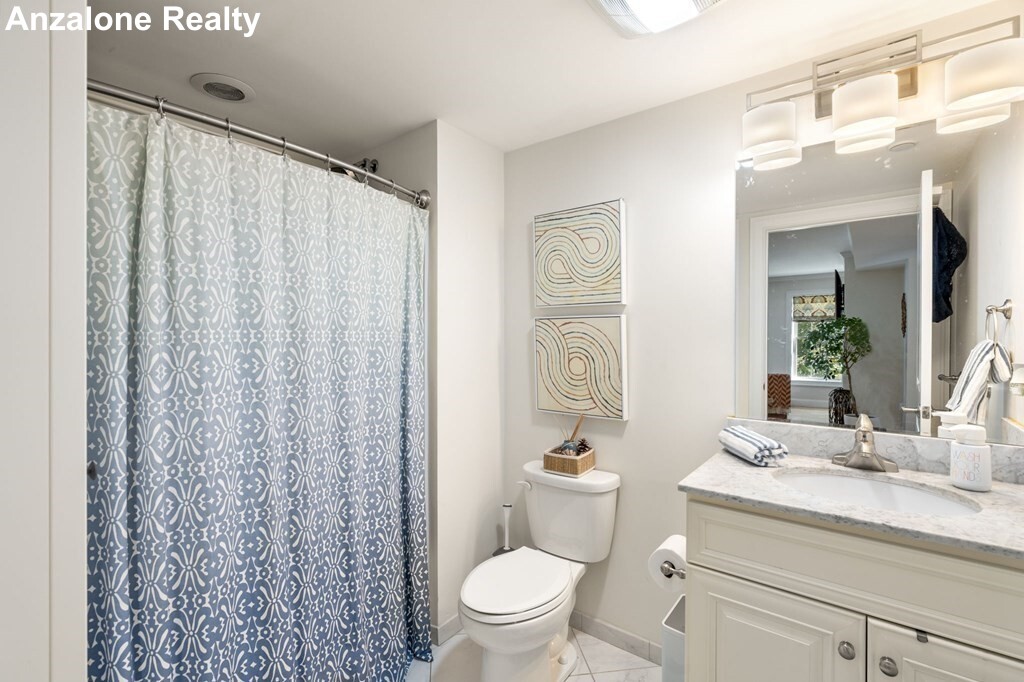 463 Rutherford Ave, Charlestown