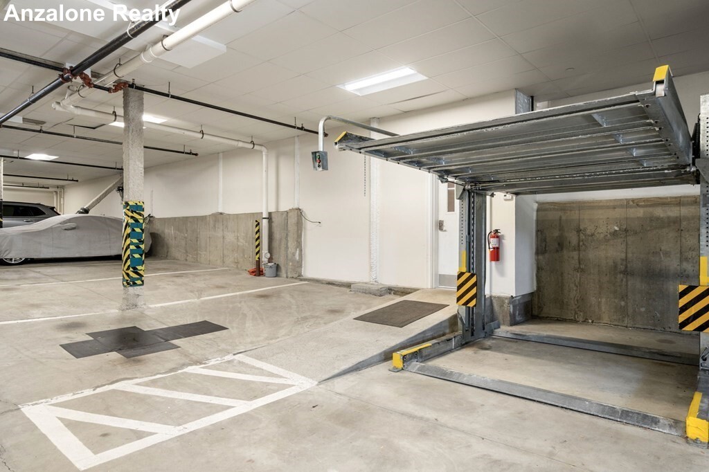 463 Rutherford Ave, Charlestown