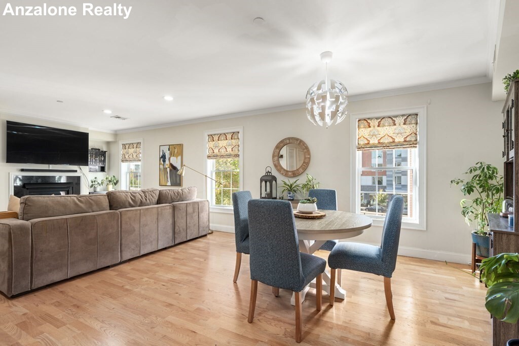 463 Rutherford Ave, Charlestown