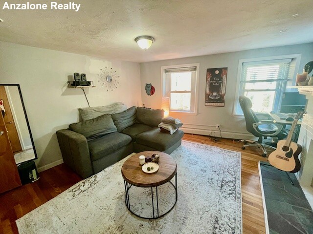 356 Hanover St, North End