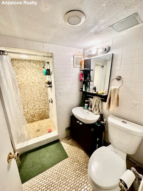 https://ygl-photos.s3.us-west-004.backblazeb2.com/7307W6841752babedf.jpg