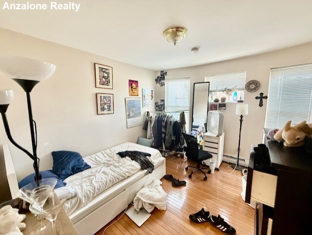 279 Pearl - 3,975USD / month