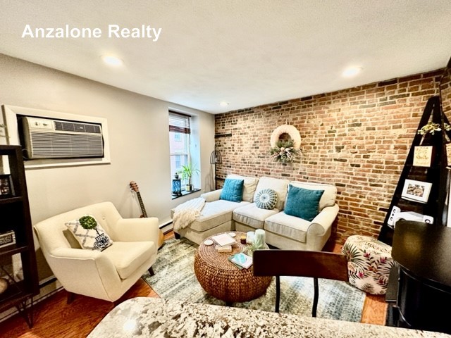 Photos of apartment on Salem St.,Boston MA 02113