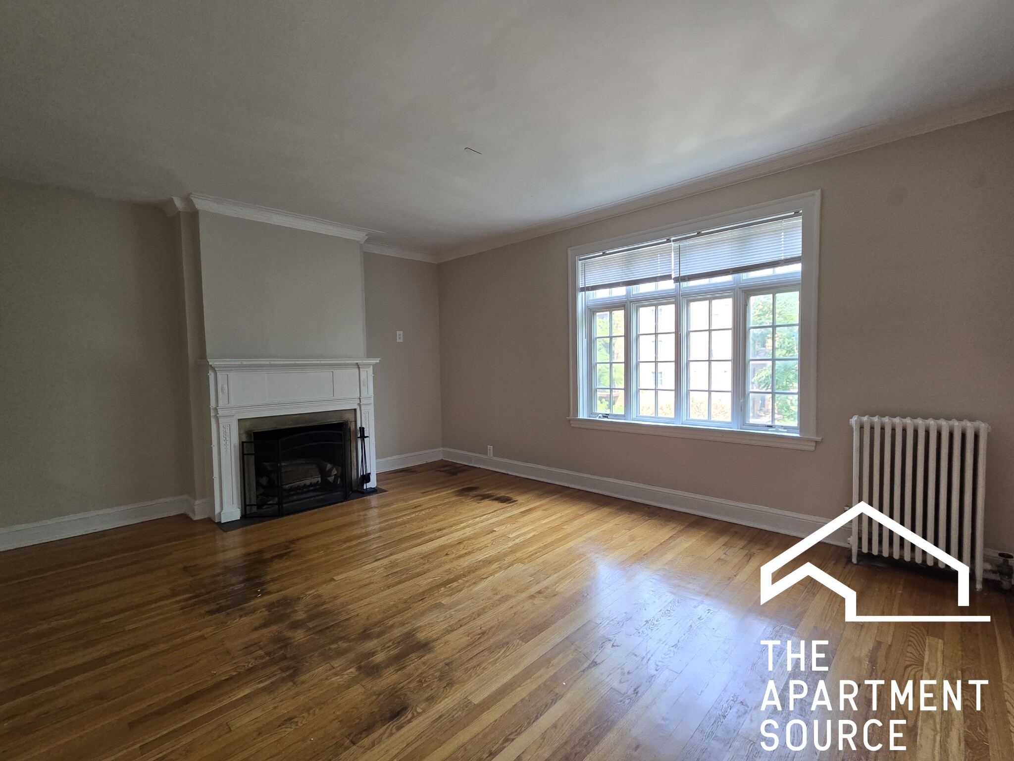 1107 Lake St. - 2,295USD / month