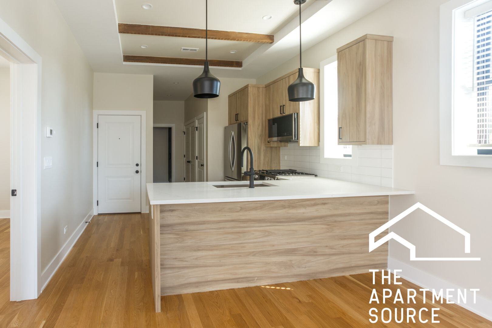 4953 North Oakley Ave., Chicago, IL - 2,850 USD/ month