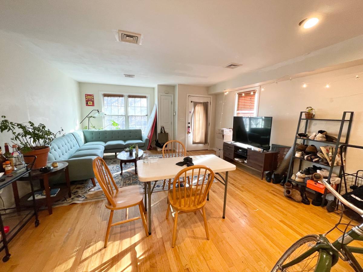 4 bed, 3 bath apartment for rent at 6 Harleston St Unit 6, Mission Hill — photo 3 of 15
