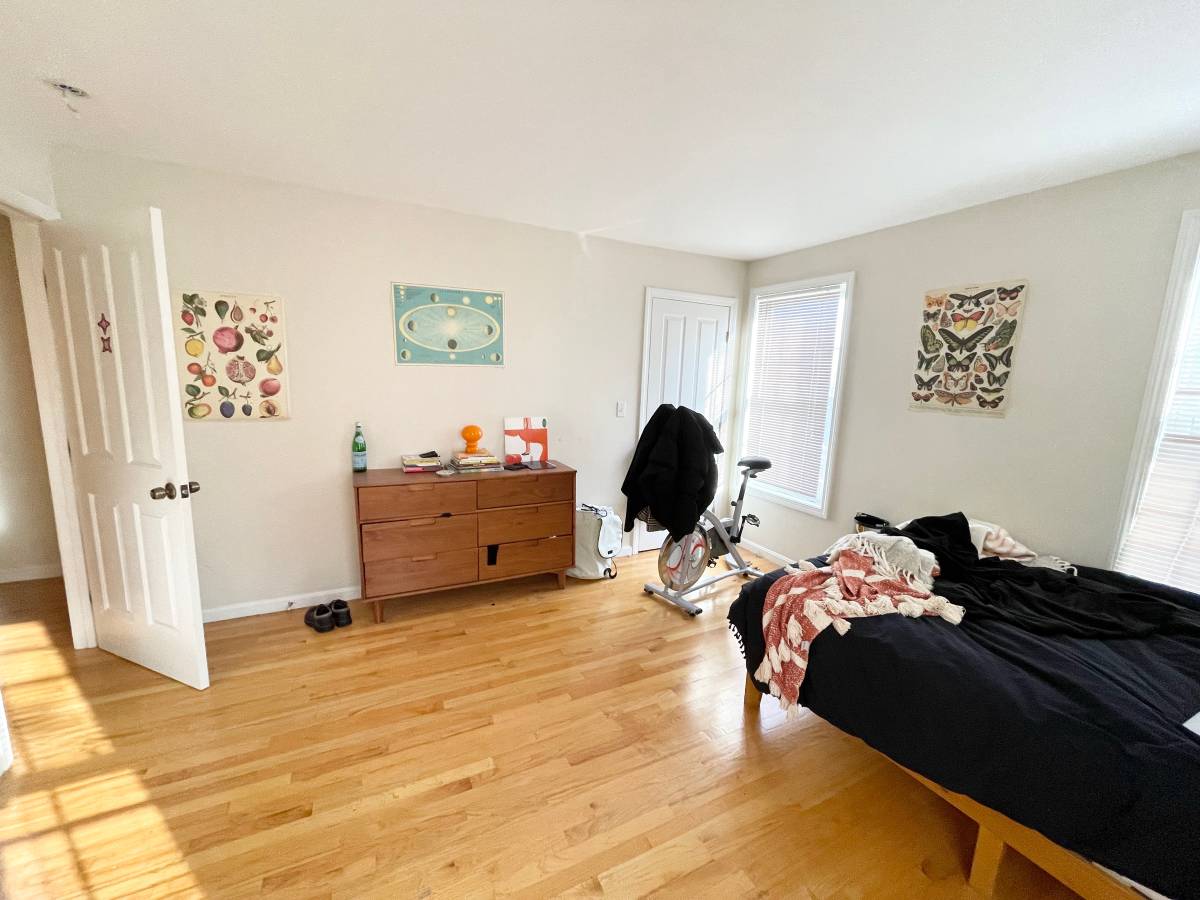 4 bed, 3 bath apartment for rent at 6 Harleston St Unit 6, Mission Hill — photo 6 of 15