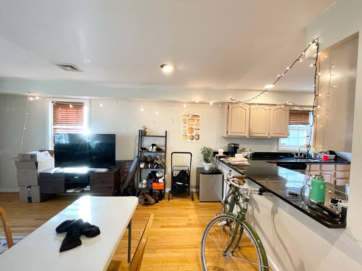 4 bed, 3 bath apartment for rent at 6 Harleston St Unit 6, Mission Hill — photo 2 of 15