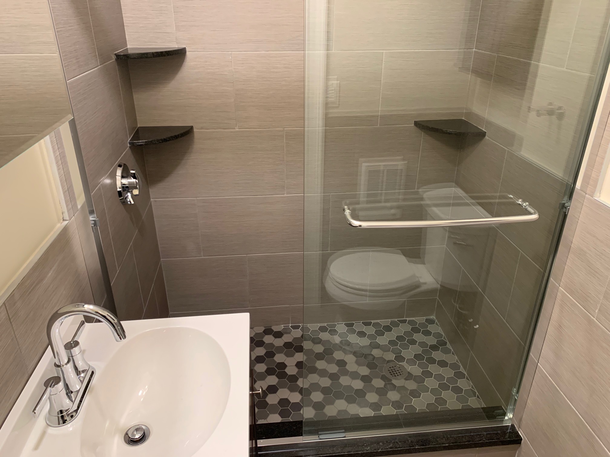 1 bed, 1 bath apartment for rent at 534 Columbus Ave Unit 1B, South End — photo 13 of 16