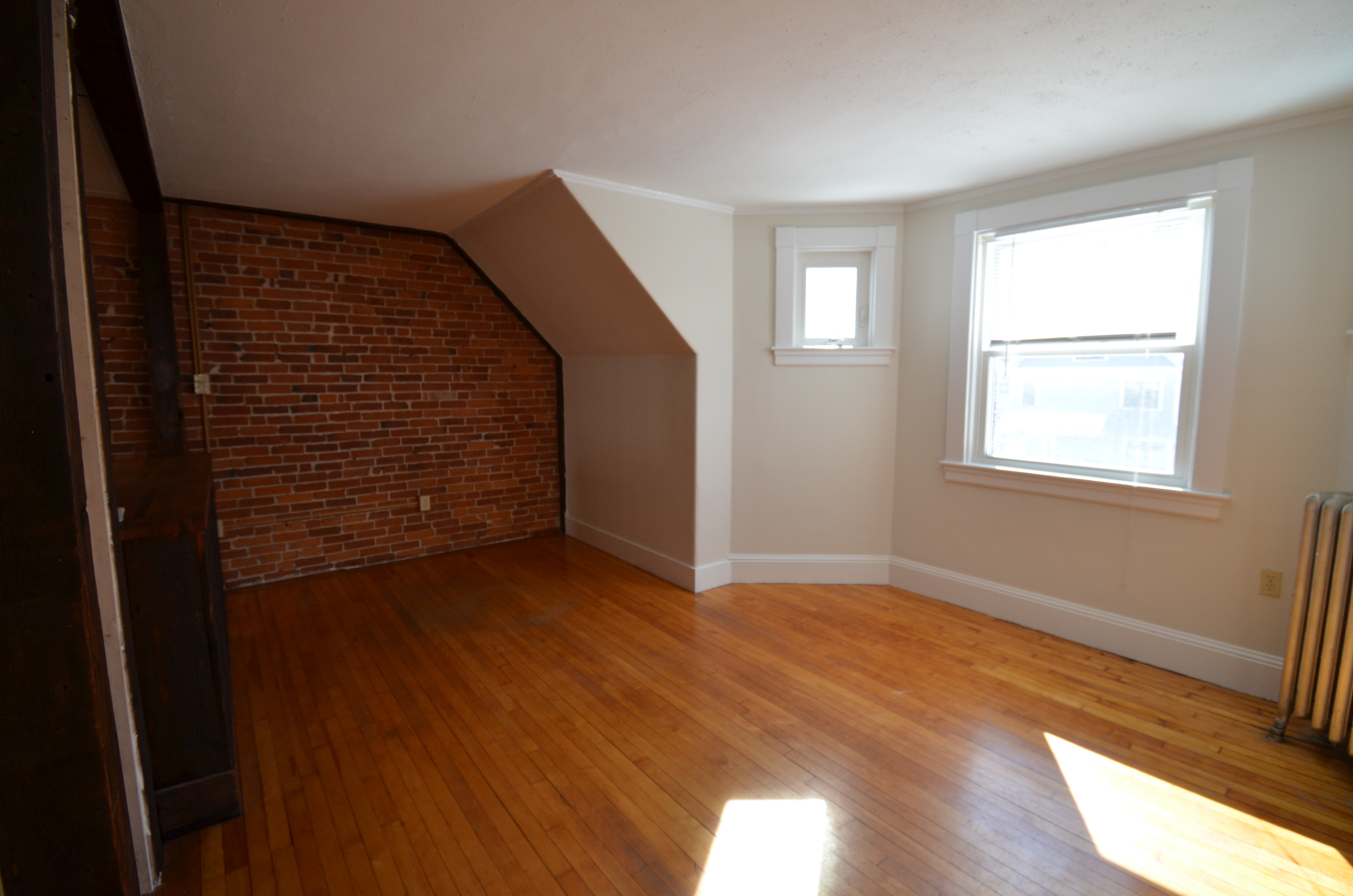 2 bed, 1 bath apartment for rent at 5 Fairbanks St Unit 3, Washington Square — photo 15 of 19