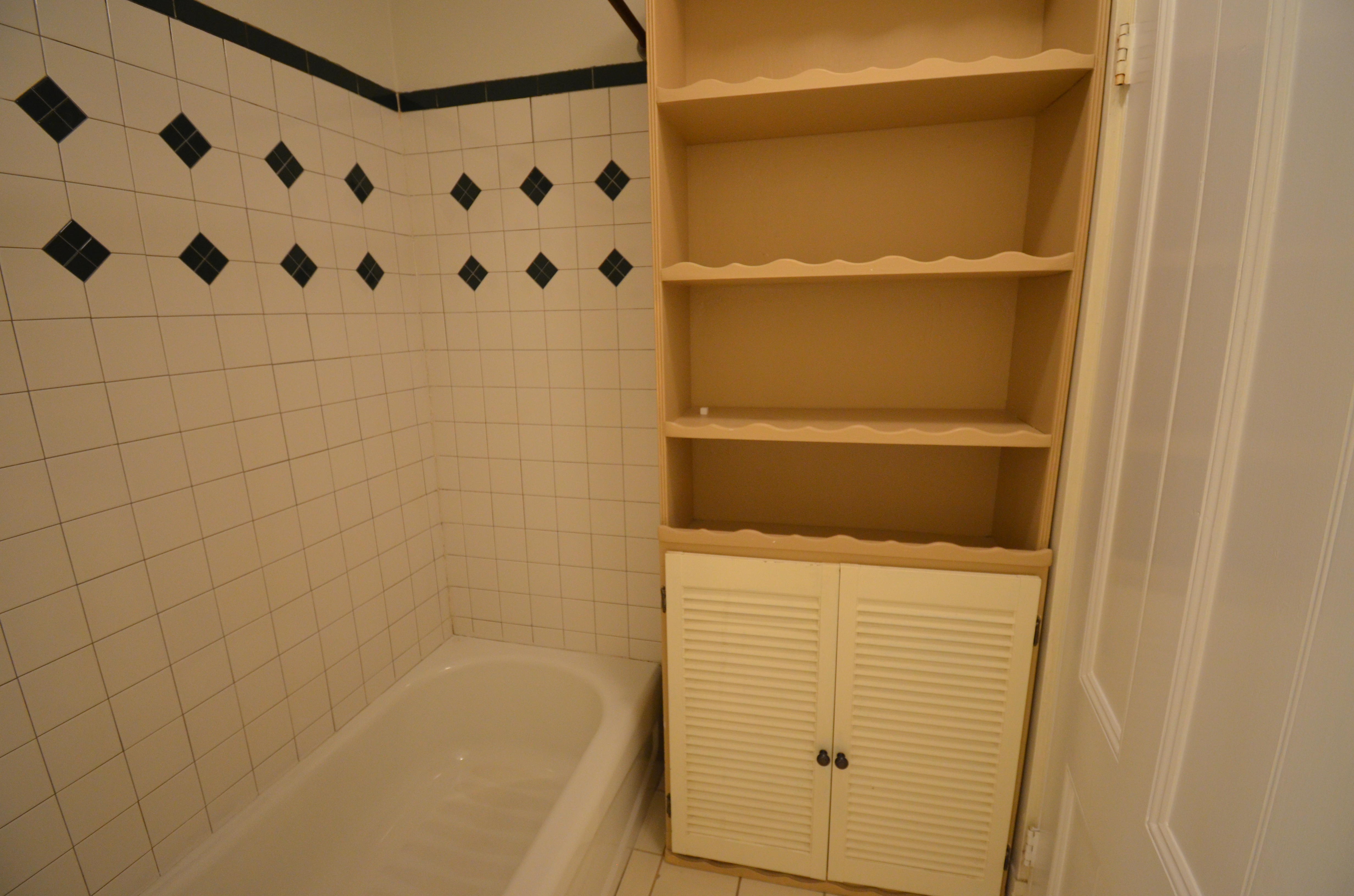 2 bed, 1 bath apartment for rent at 5 Fairbanks St Unit 3, Washington Square — photo 11 of 19