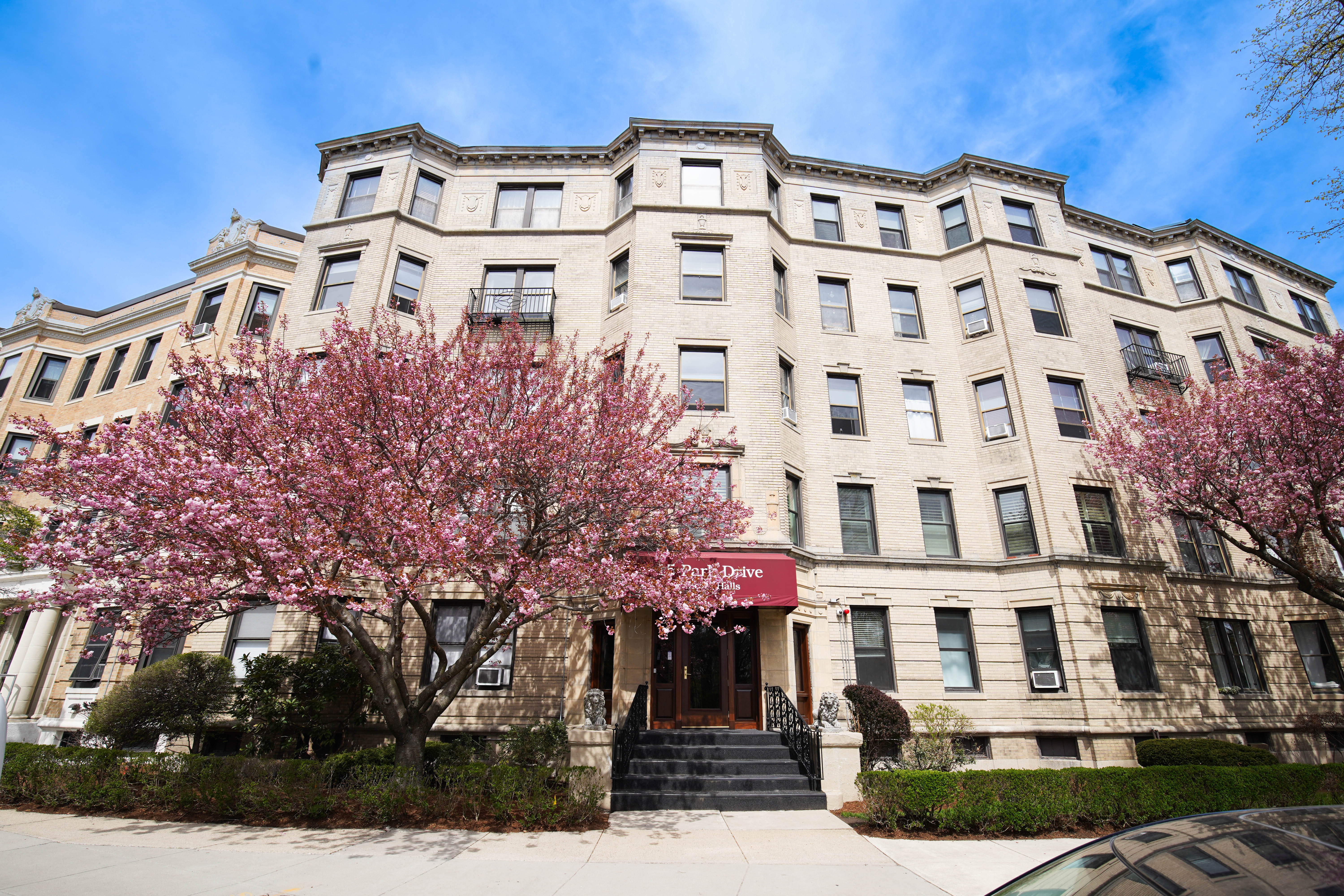 15 Park Dr. — Fenway