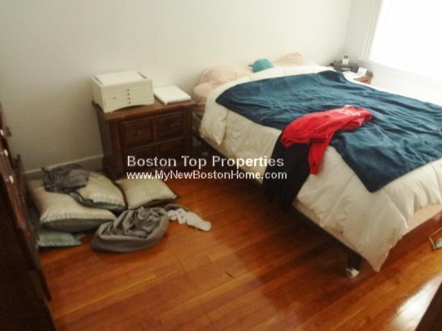 https://ygl-photos.s3.us-west-004.backblazeb2.com/7336W52ebd4b611079.jpg