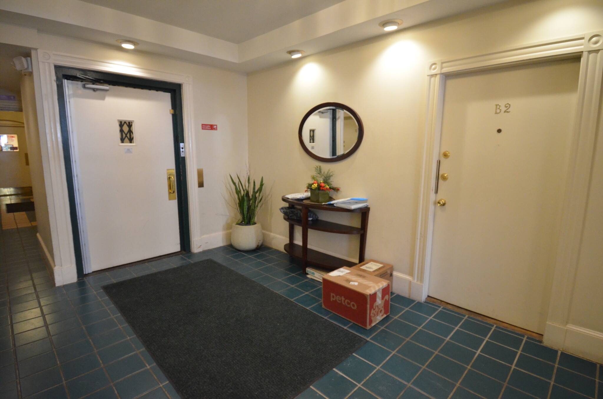 Photos of apartment on Saint Botolph St.,Boston MA 02115