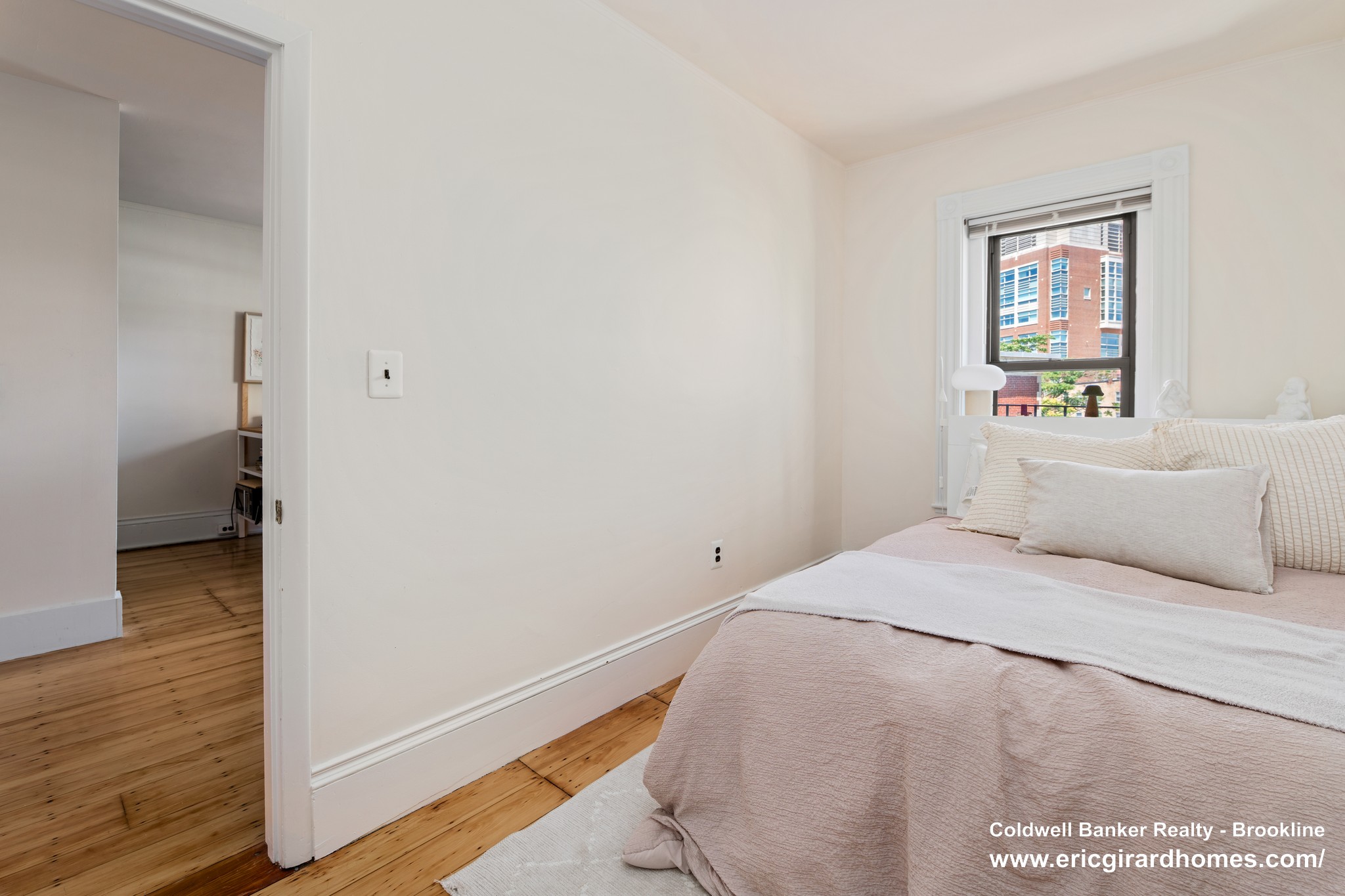 Photos of apartment on Buswell St.,Boston MA 02215