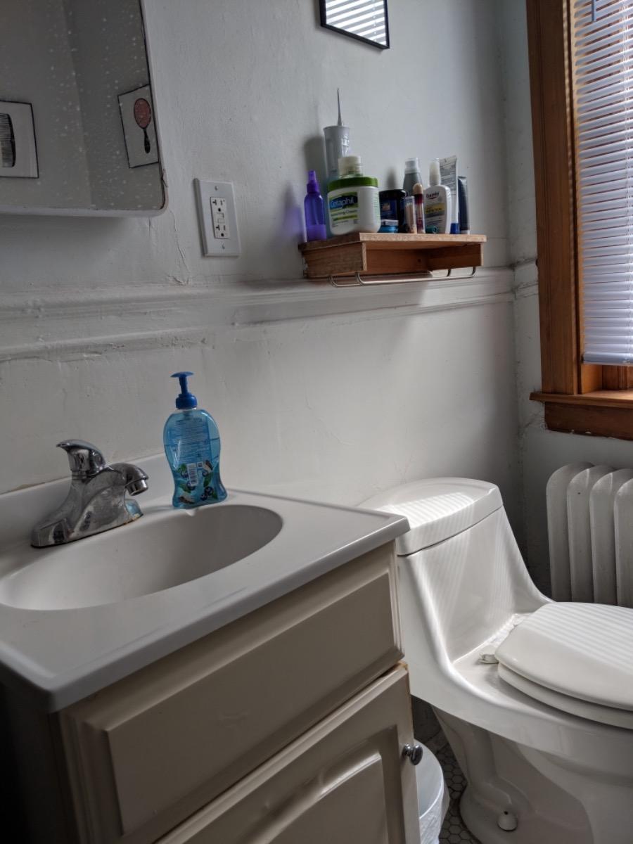 Photos of apartment on Hancock St.,Cambridge MA 