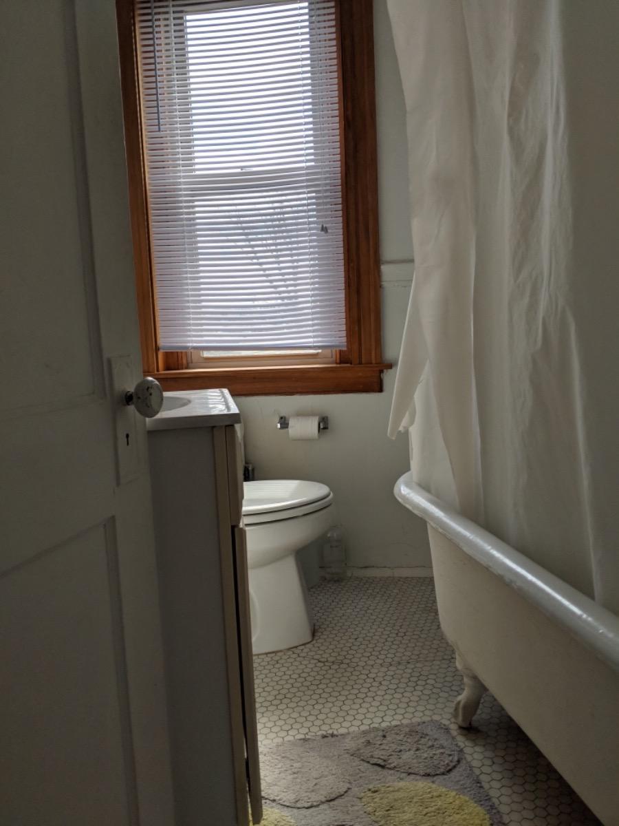 Photos of apartment on Hancock St.,Cambridge MA 