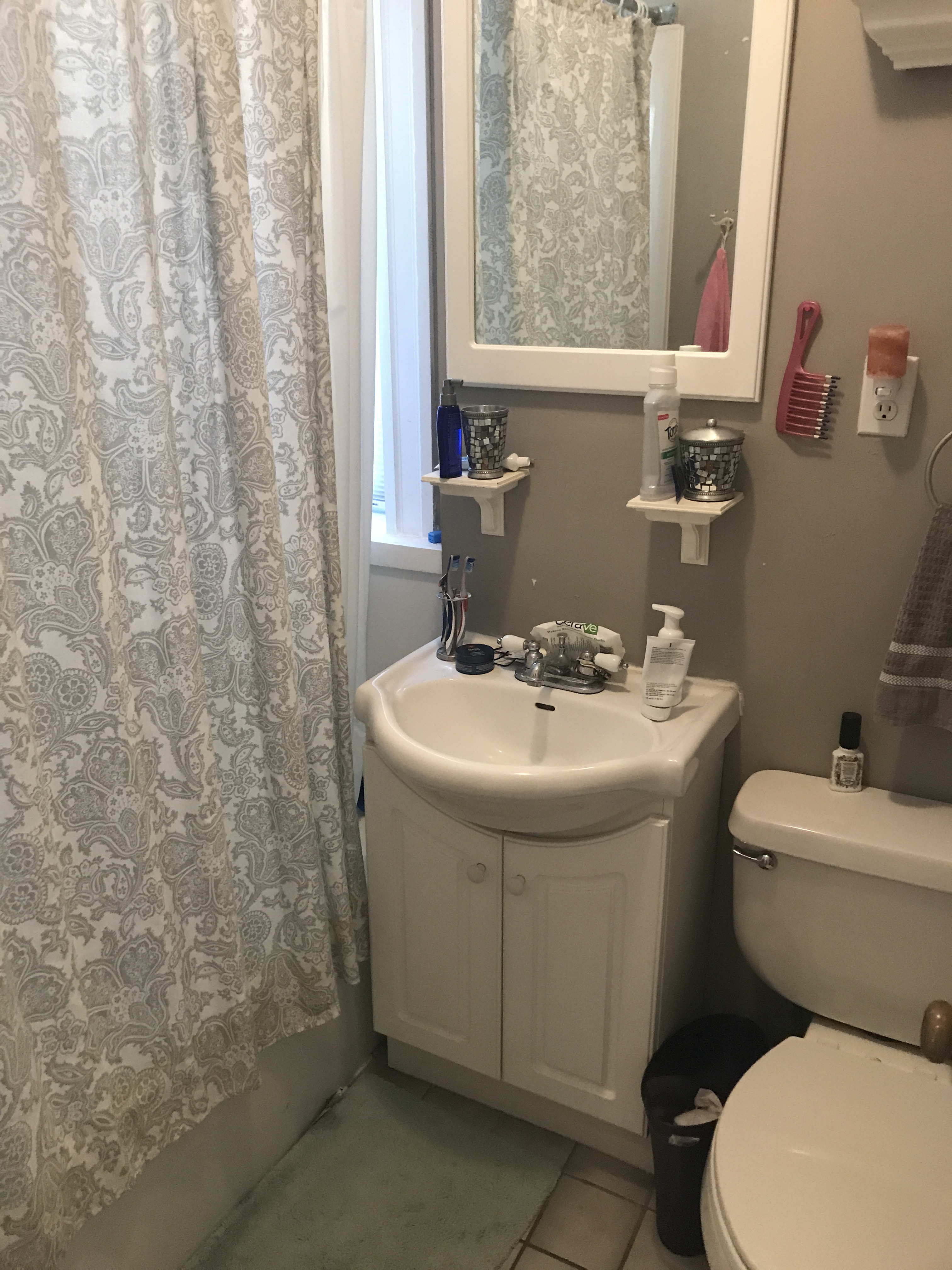 1 bed, 1 bath apartment for rent at 1669 Commonwealth Ave Unit 15, Brighton