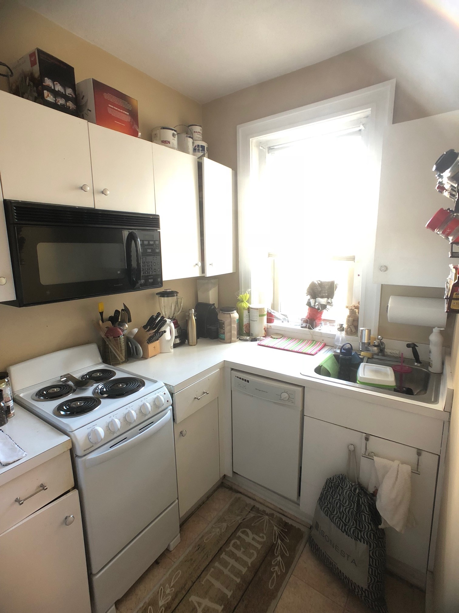 1 bed, 1 bath apartment for rent at 1669 Commonwealth Ave Unit 15, Brighton — photo 7 of 7