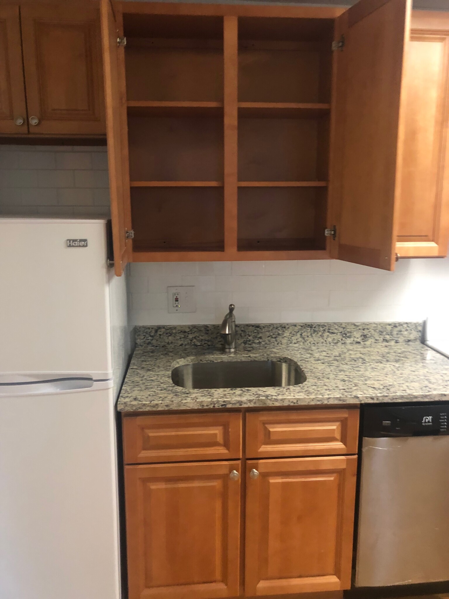 199 Strathmore Rd, Brighton